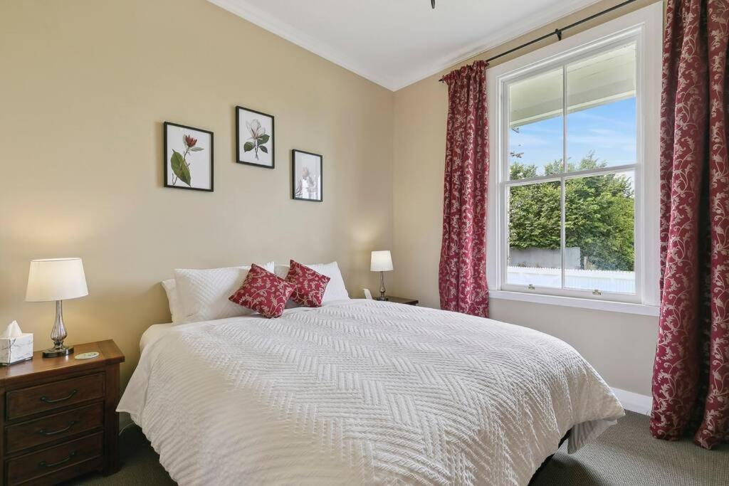 Historic Charm In Greytown - Cosy Kowhai Cottage 外观 照片