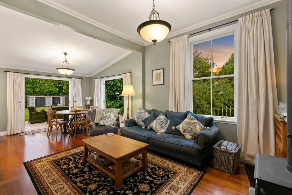 Historic Charm In Greytown - Cosy Kowhai Cottage 外观 照片