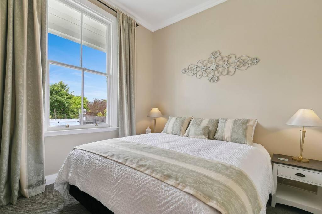 Historic Charm In Greytown - Cosy Kowhai Cottage 外观 照片